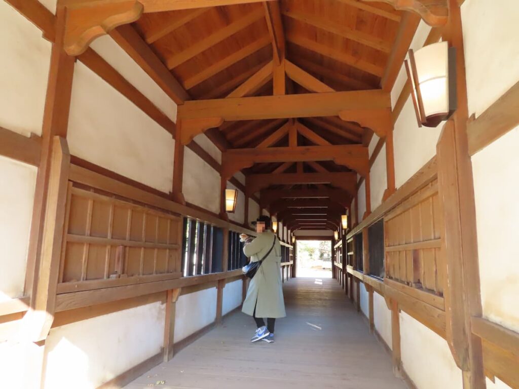 廊下橋を歩く