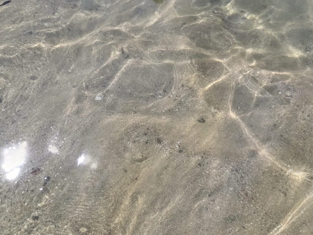 城ノ浜海水浴場の水面