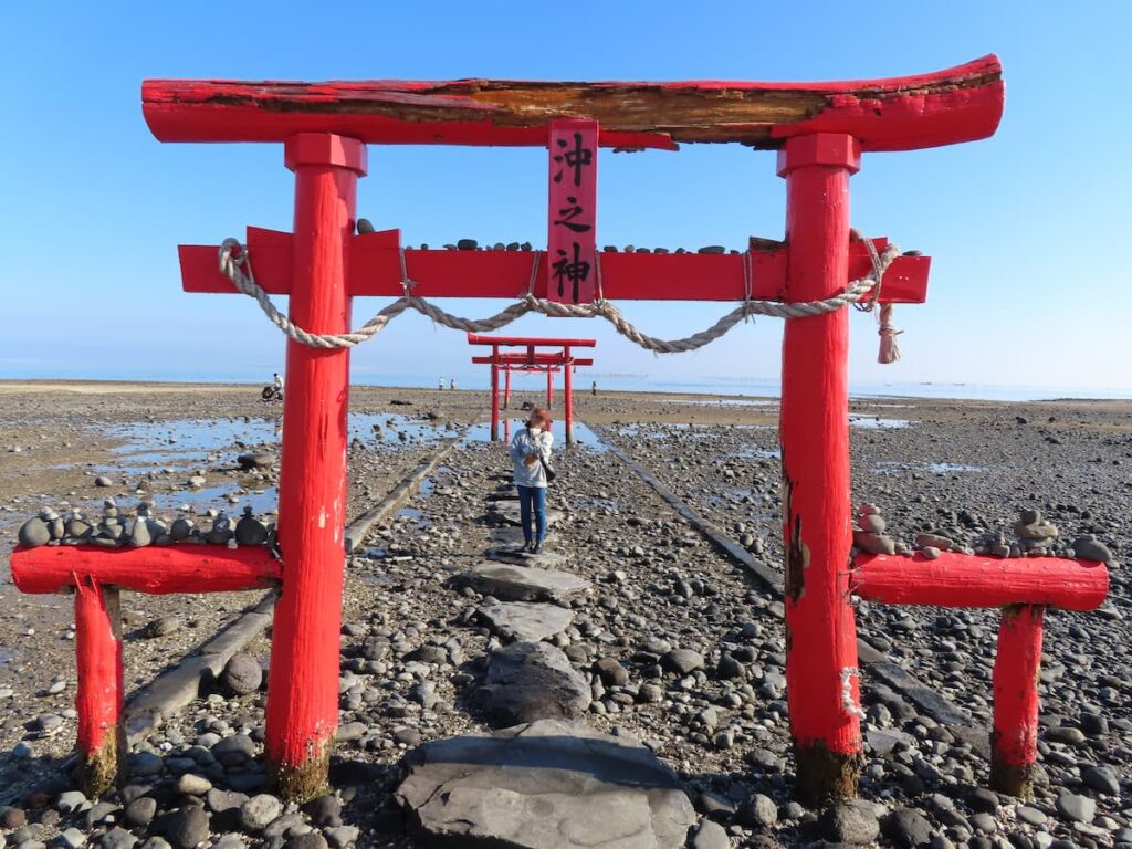 海中鳥居で記念撮影